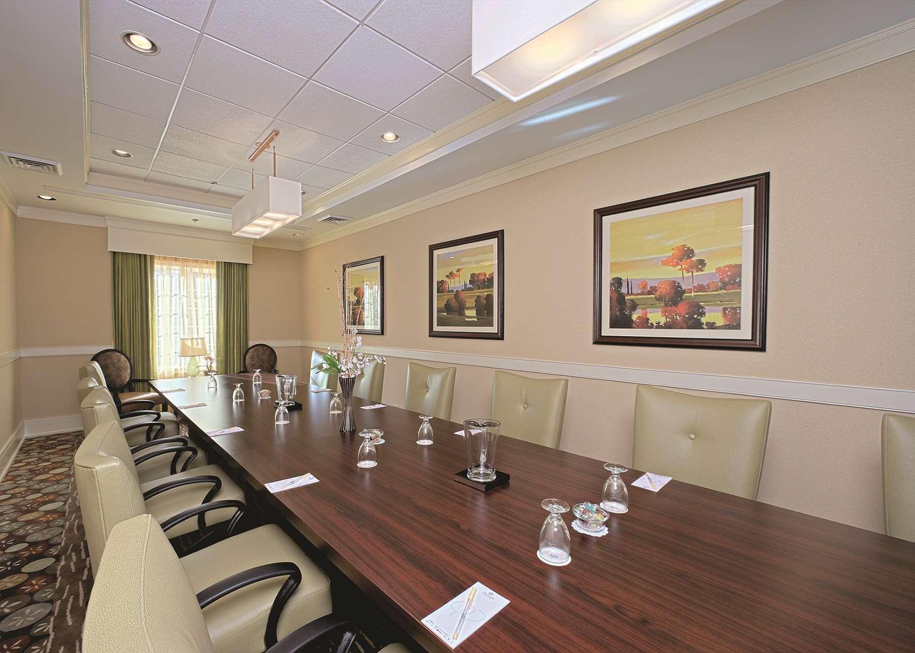 Doubletree Suites By Hilton At The Battery Atlanta Smyrna Exterior photo