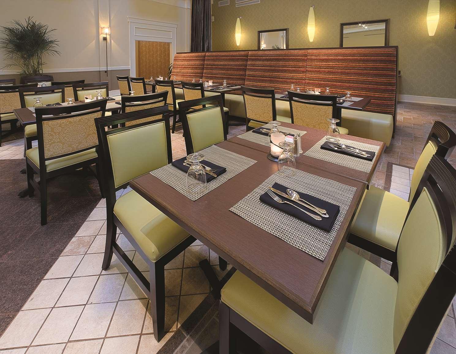 Doubletree Suites By Hilton At The Battery Atlanta Smyrna Exterior photo