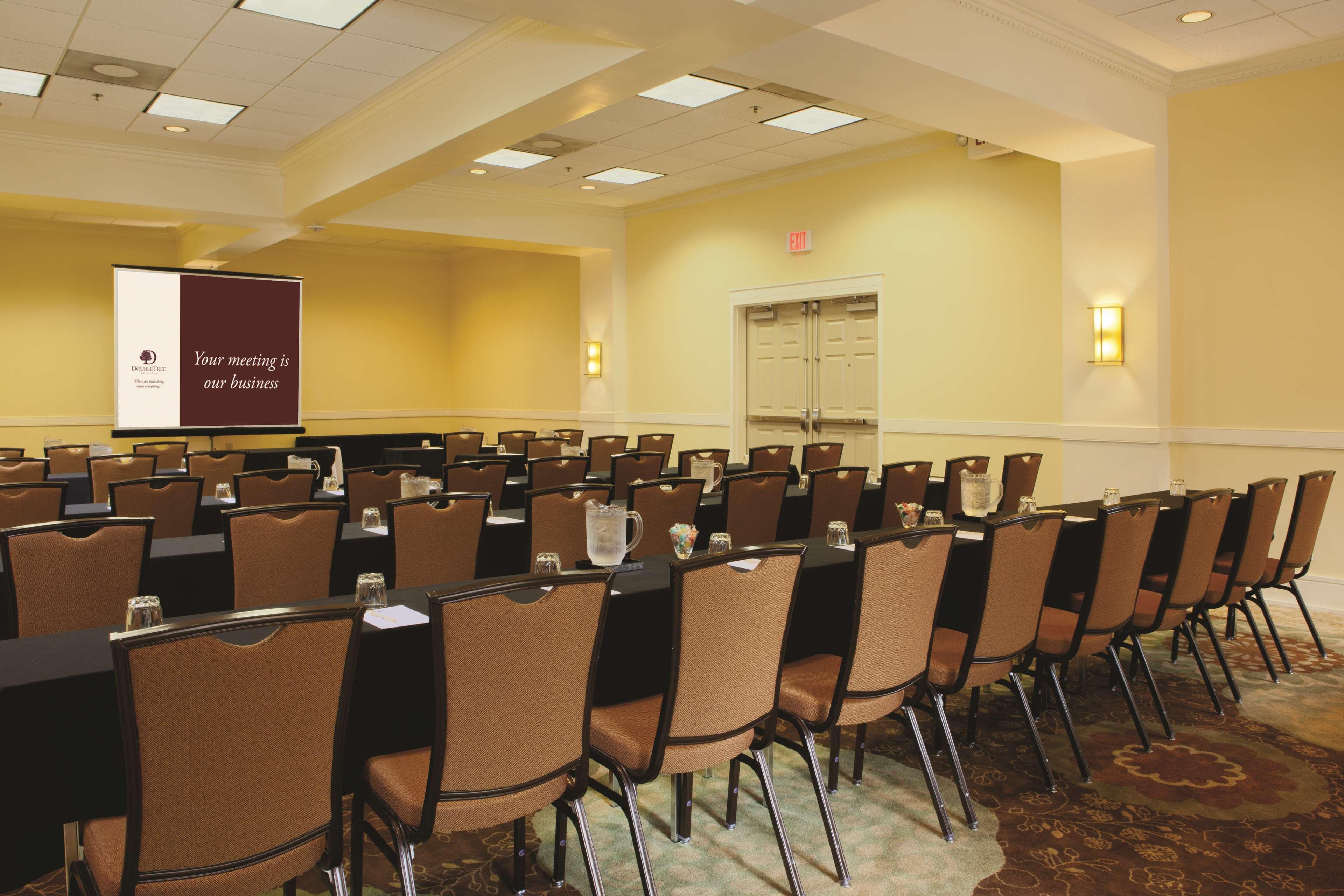 Doubletree Suites By Hilton At The Battery Atlanta Smyrna Exterior photo