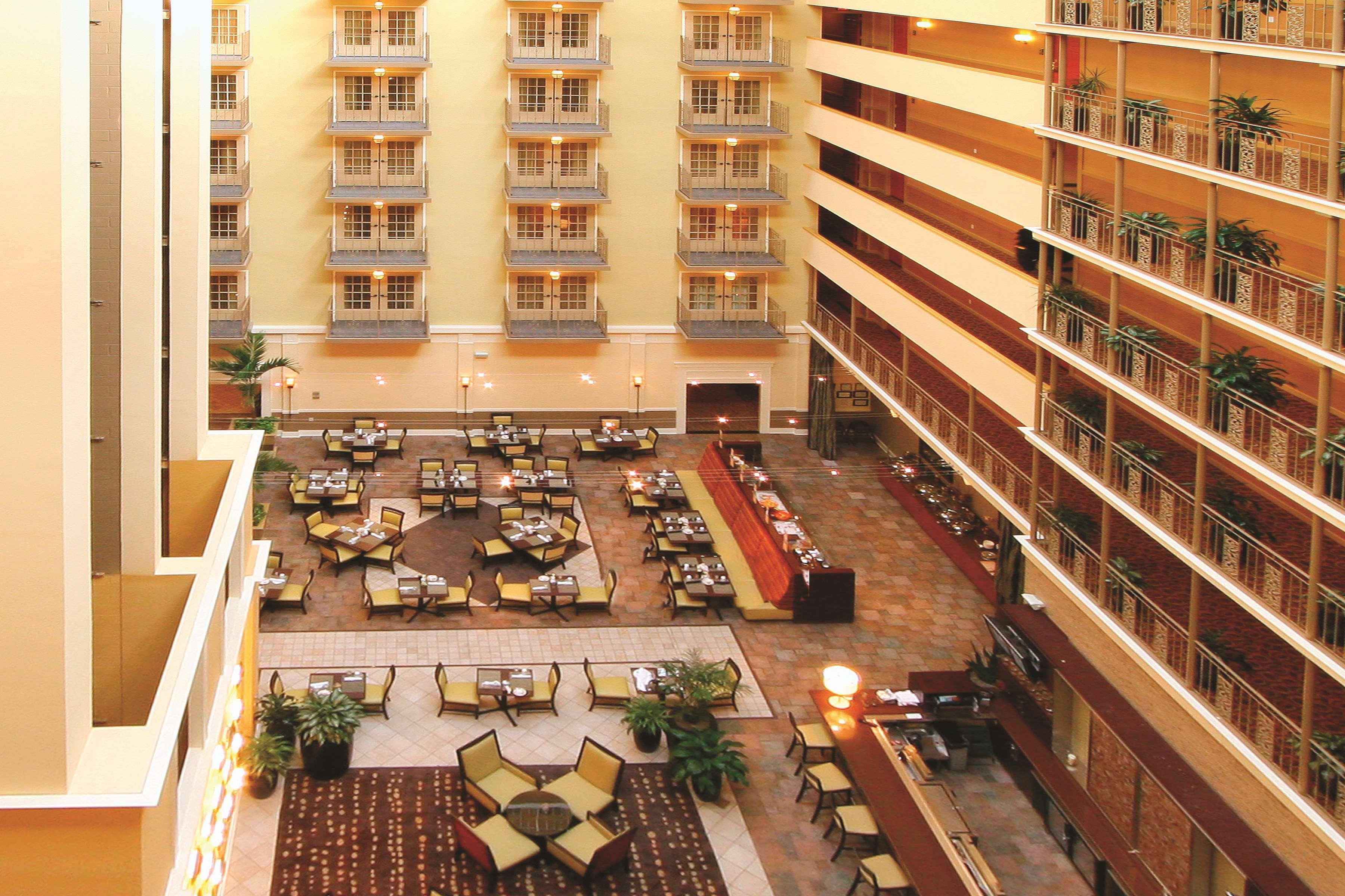 Doubletree Suites By Hilton At The Battery Atlanta Smyrna Exterior photo
