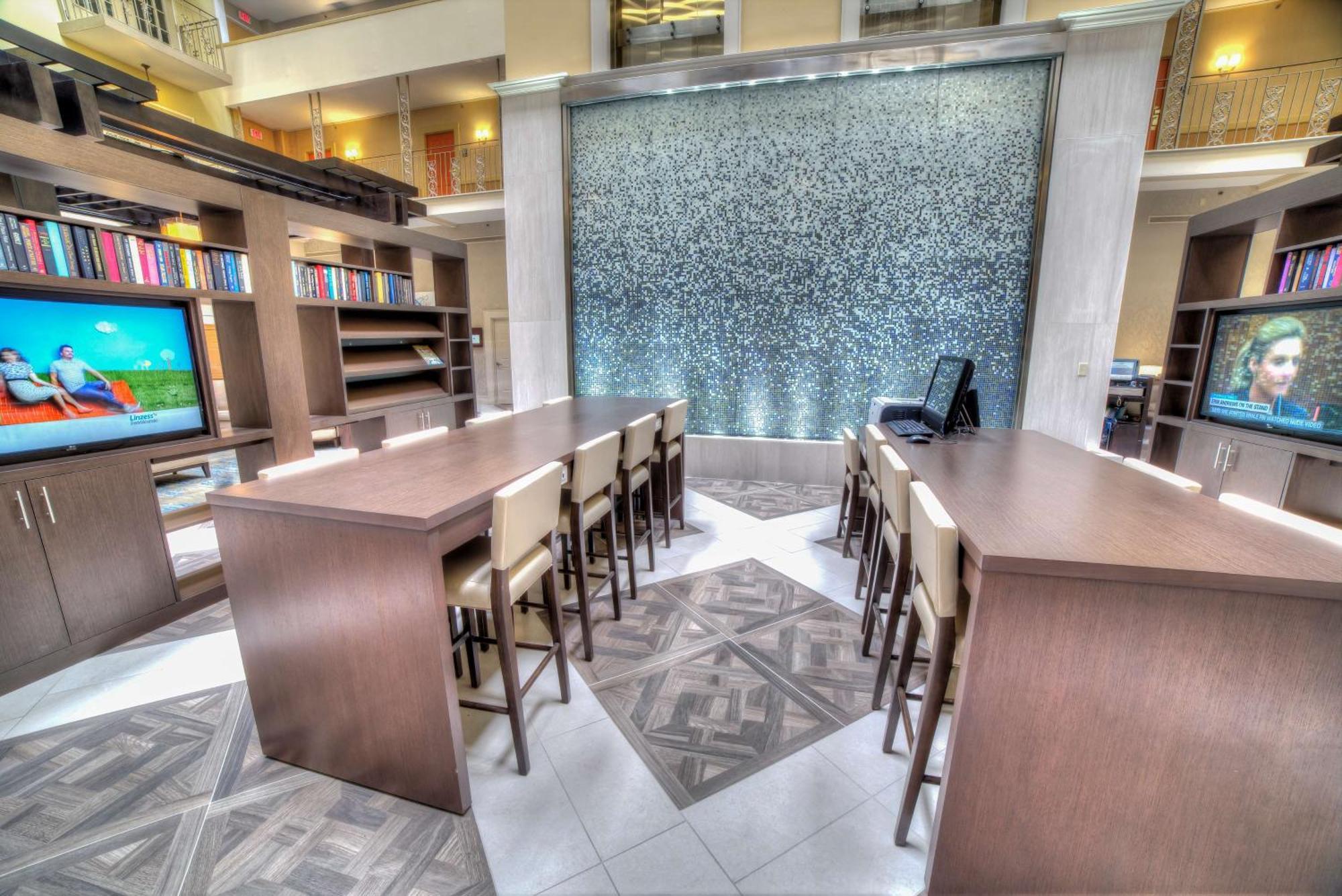 Doubletree Suites By Hilton At The Battery Atlanta Smyrna Exterior photo