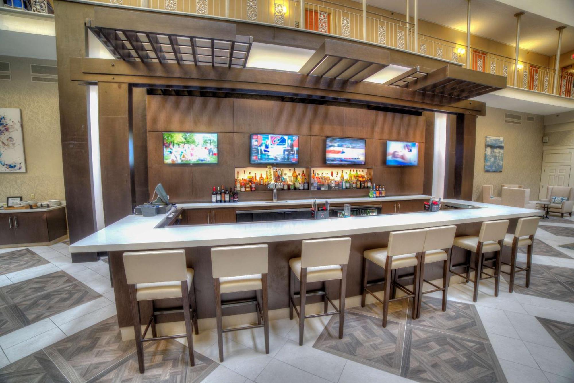 Doubletree Suites By Hilton At The Battery Atlanta Smyrna Exterior photo